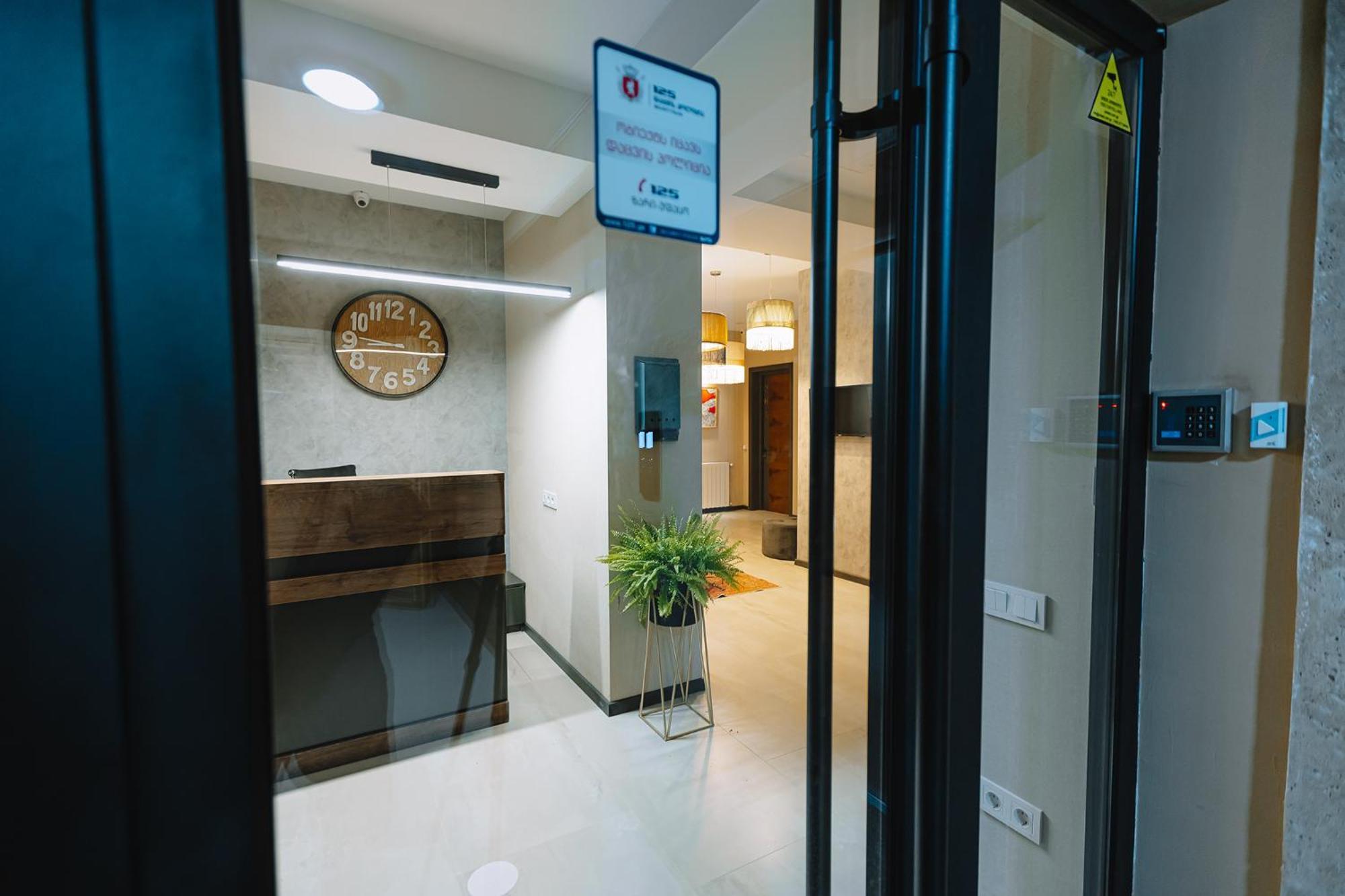 Hotel Sky Station Tiflis Dış mekan fotoğraf