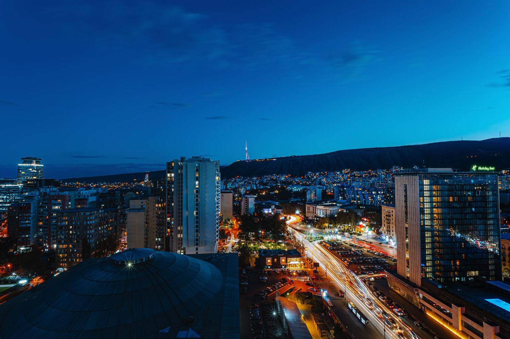 Hotel Sky Station Tiflis Dış mekan fotoğraf