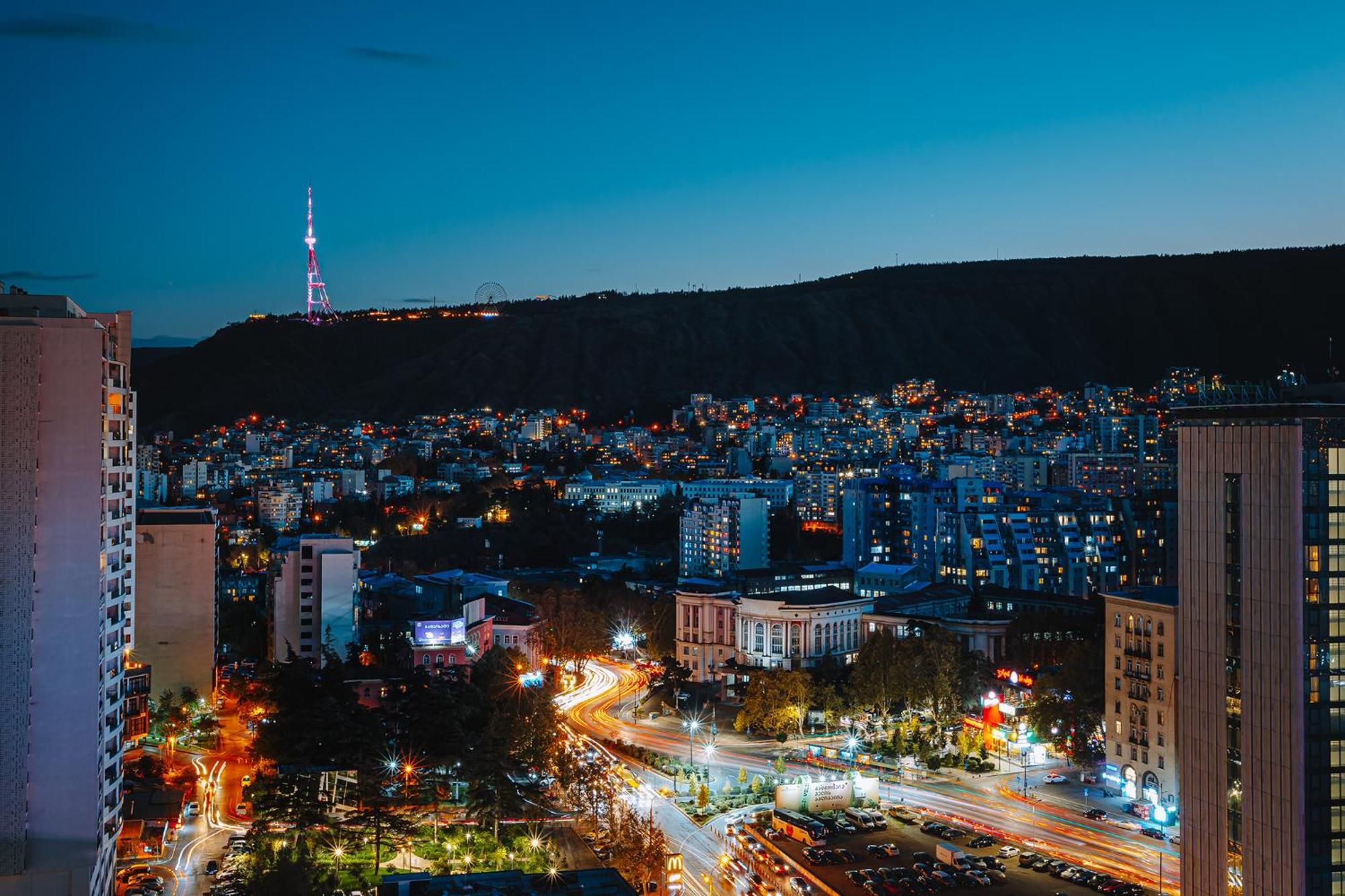 Hotel Sky Station Tiflis Dış mekan fotoğraf
