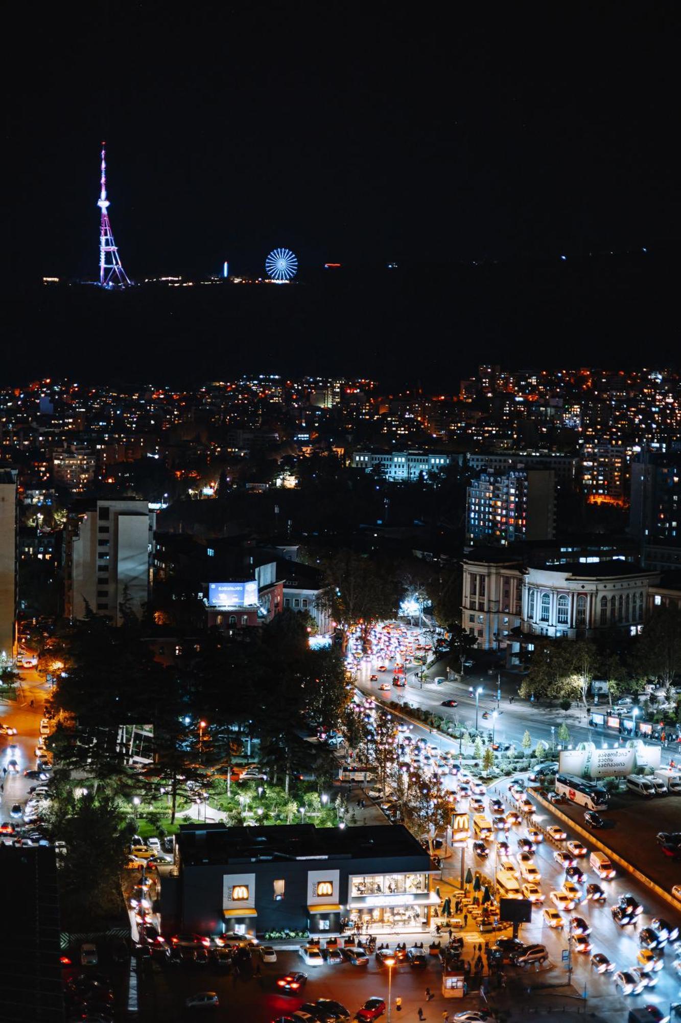Hotel Sky Station Tiflis Dış mekan fotoğraf