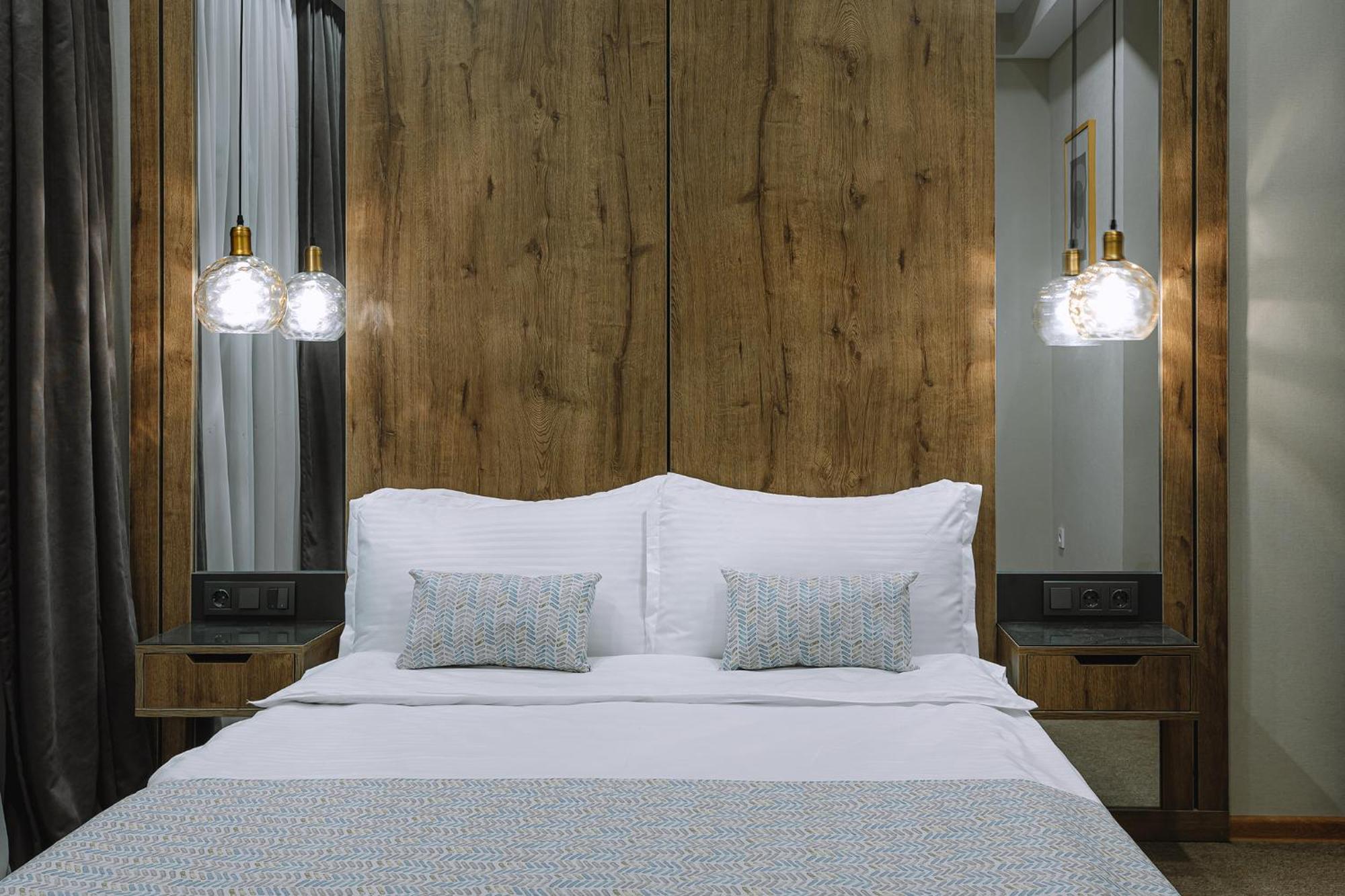Hotel Sky Station Tiflis Dış mekan fotoğraf