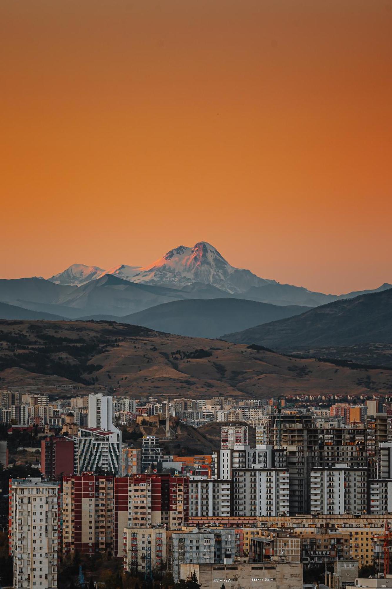 Hotel Sky Station Tiflis Dış mekan fotoğraf